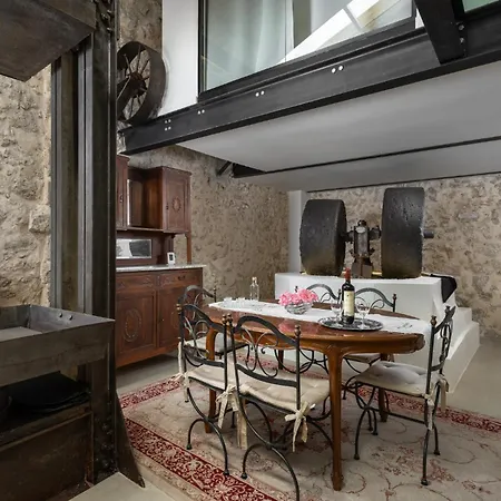 The Olive Mill Loft - Oil Mill To Lavish Leisure *